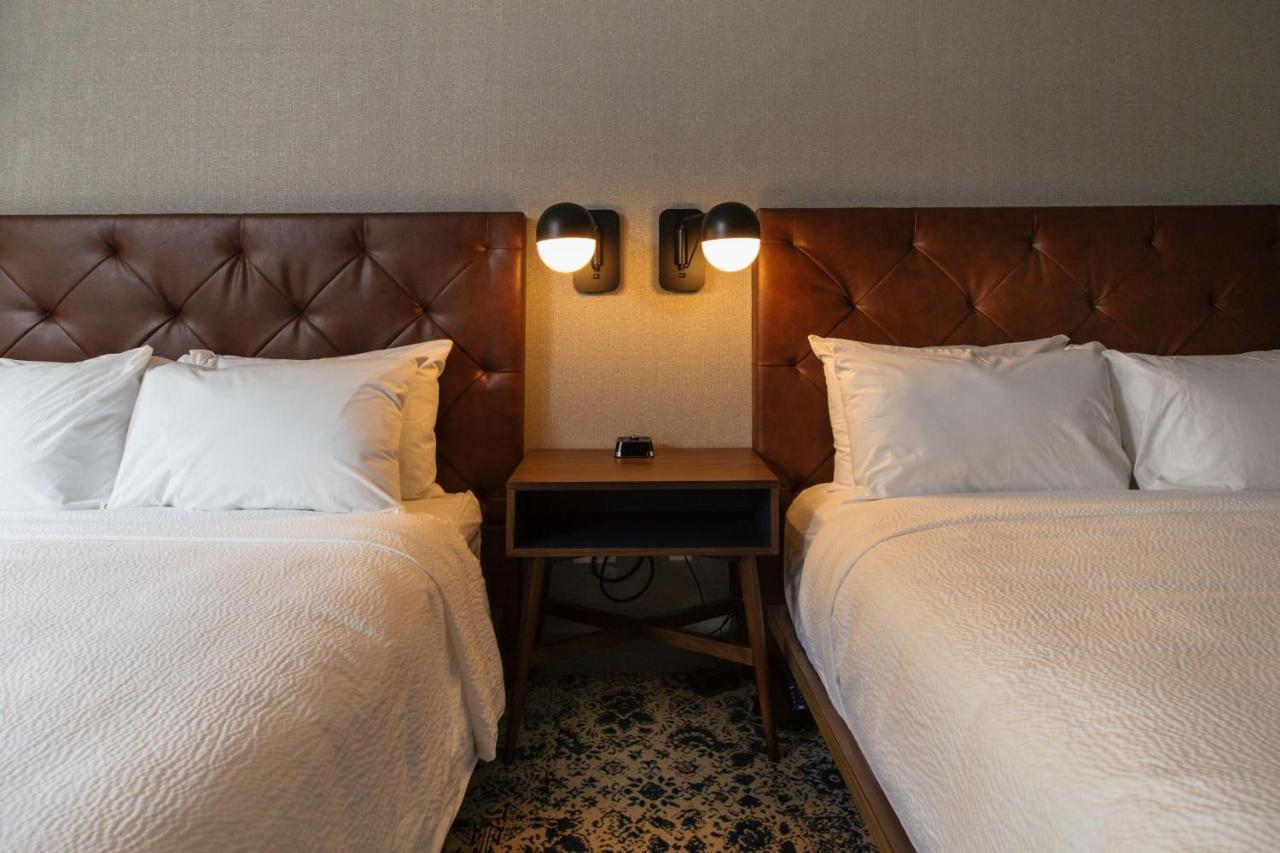 Four Points By Sheraton เดดวูด ภายนอก รูปภาพ